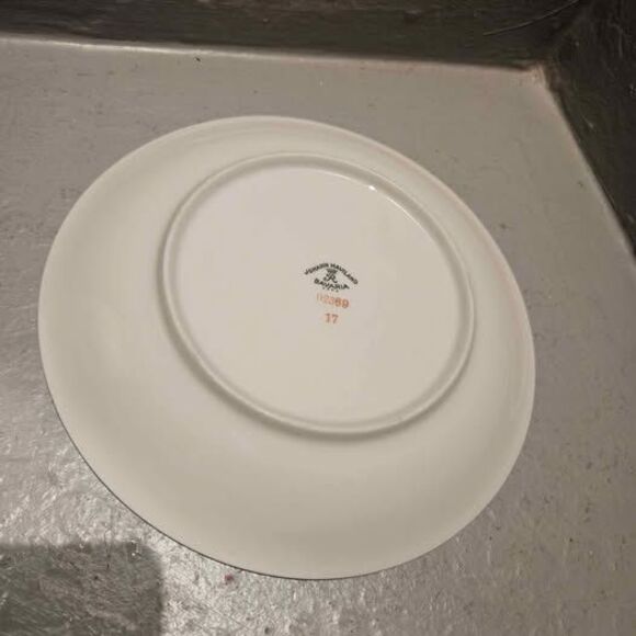 Johann Haviland Bavaria Green and Gold  Plate 7.5" - Picture 4 of 5